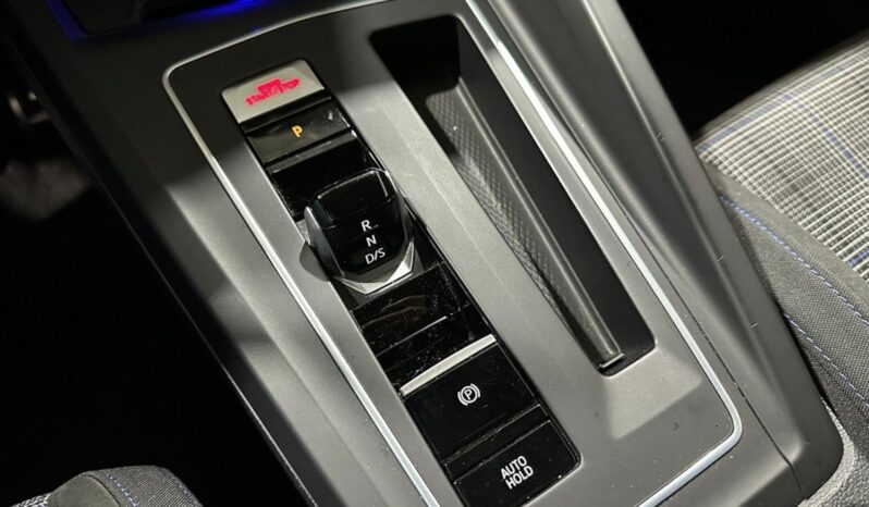 
								Volkswagen Golf GTE 1.4 – Hibrid – Automatic – 150 hp – 114.135 km full									