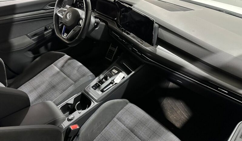 
								Volkswagen Golf GTE 1.4 – Hibrid – Automatic – 150 hp – 114.135 km full									
