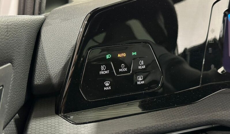 
								Volkswagen Golf GTE 1.4 – Hibrid – Automatic – 150 hp – 114.135 km full									